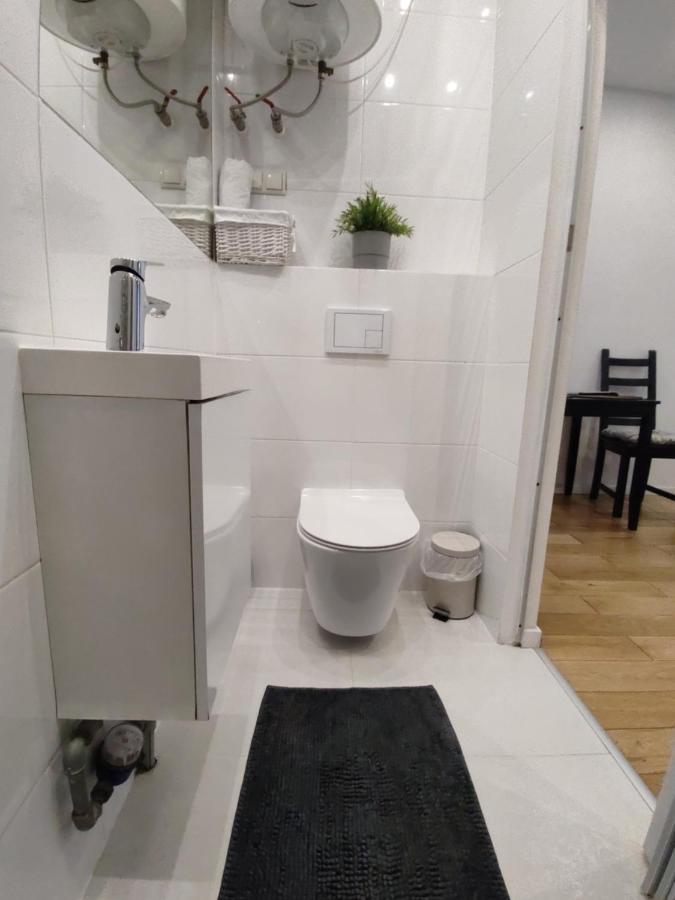 Appartement Self Check - In Topolowa Ideal Location Next To Main Rail, 10 Min To Main Square By Foot